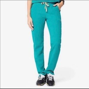Figs Yola skinny scrub pants